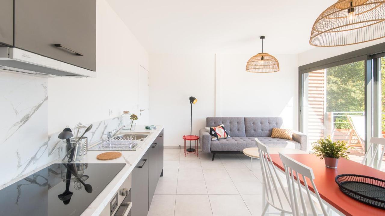 "Le Soleil Levant" Avec Balcon Et Parking Prive, 2 Adultes Et 1 Enfant Sarlat-la-Caneda Exterior photo