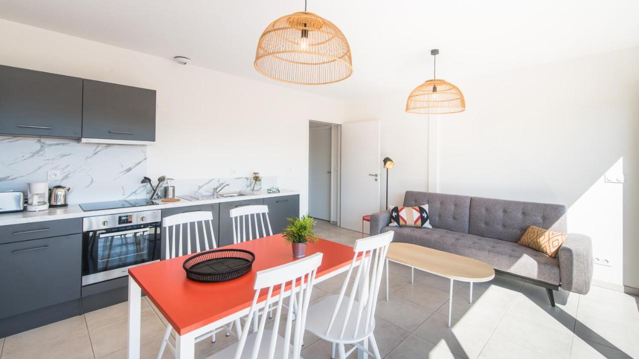 "Le Soleil Levant" Avec Balcon Et Parking Prive, 2 Adultes Et 1 Enfant Sarlat-la-Caneda Exterior photo